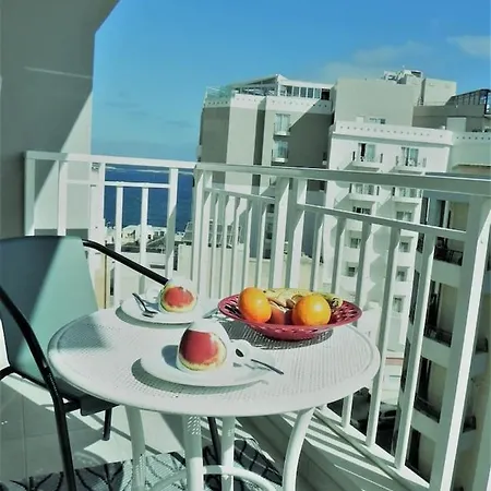 Chic Elegant With Side Views Appartement *