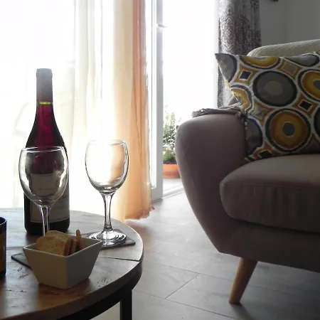 Chic Elegant With Side Views Apartment St. Paul's Bay