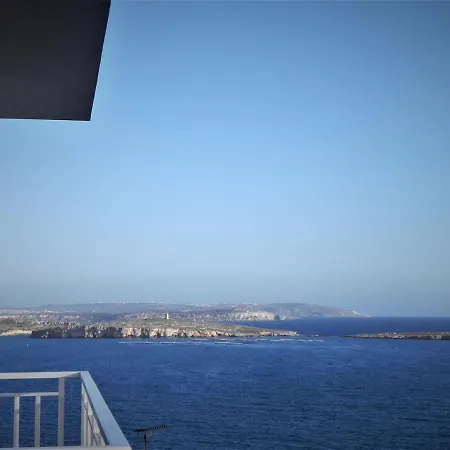 Chic Elegant With Side Views St. Paul's Bay